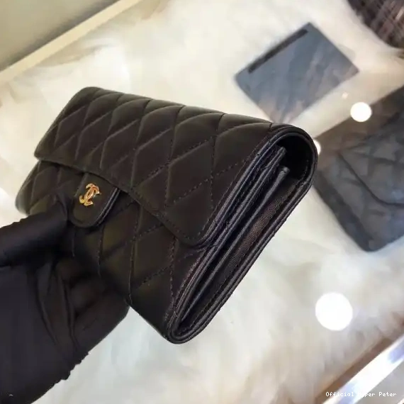 Hyper Peter CHANEL WALLET 0629